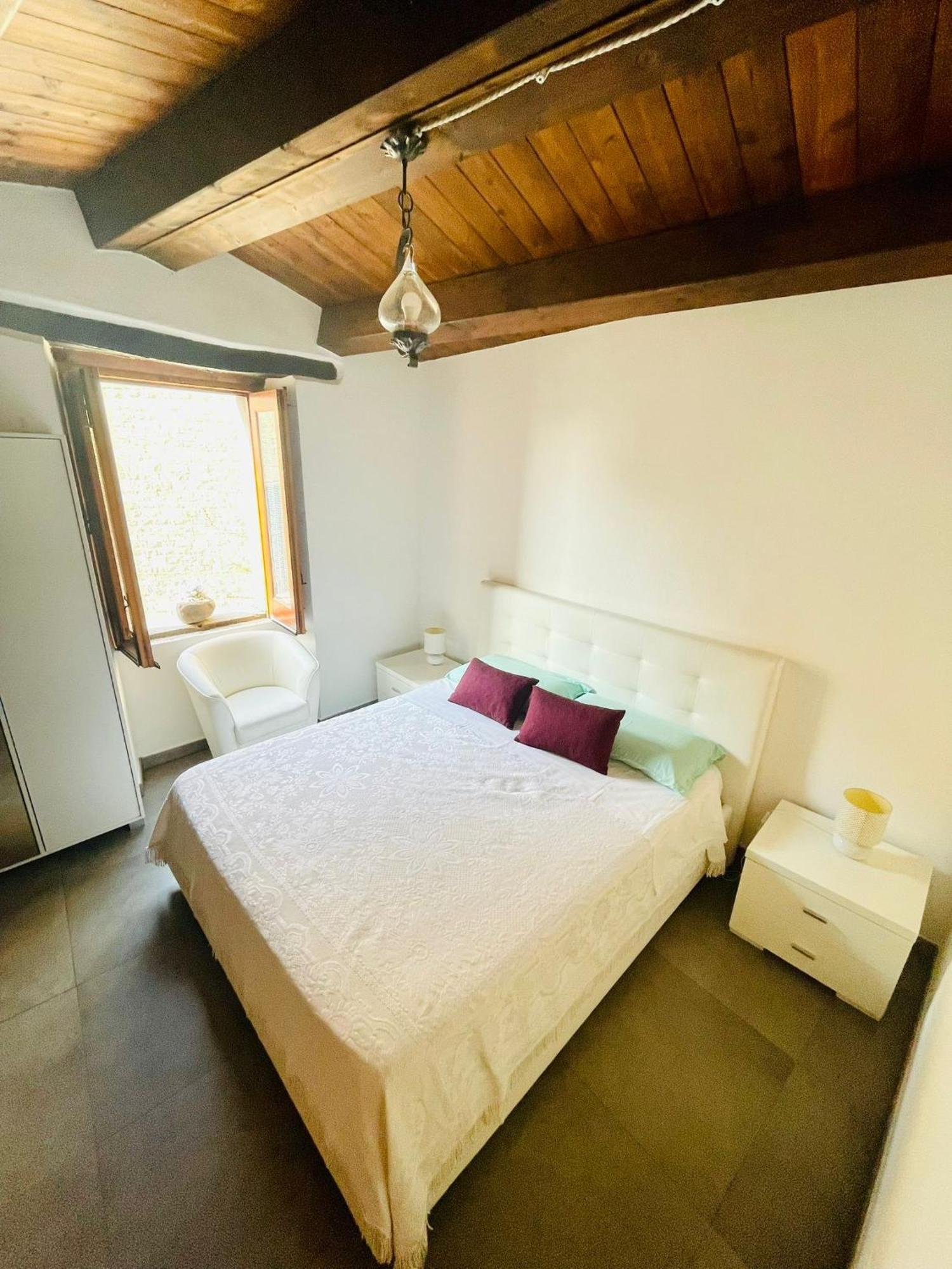 San Nicolo Holiday Home Монтальбано-Елікона Екстер'єр фото