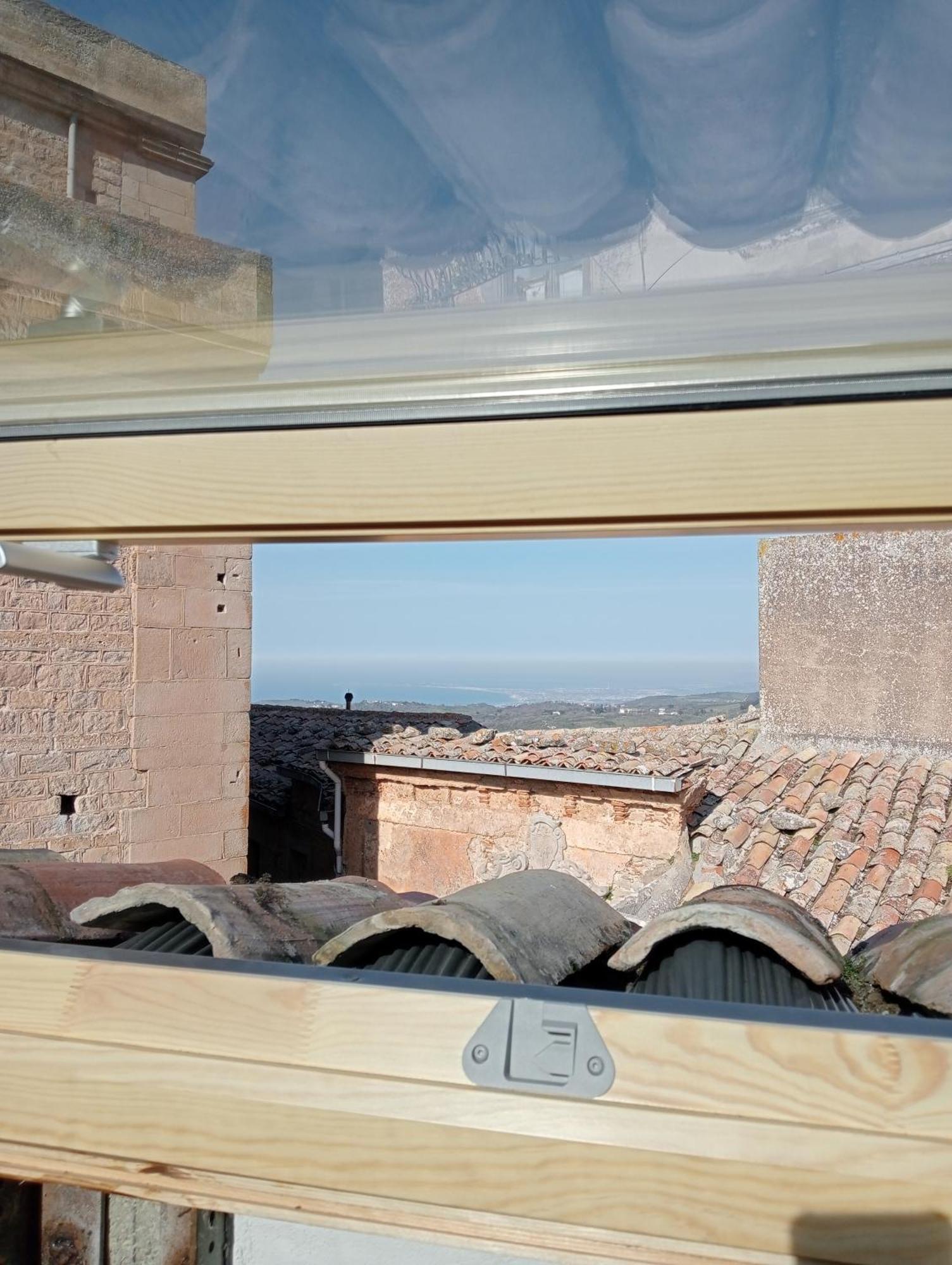 San Nicolo Holiday Home Монтальбано-Елікона Номер фото